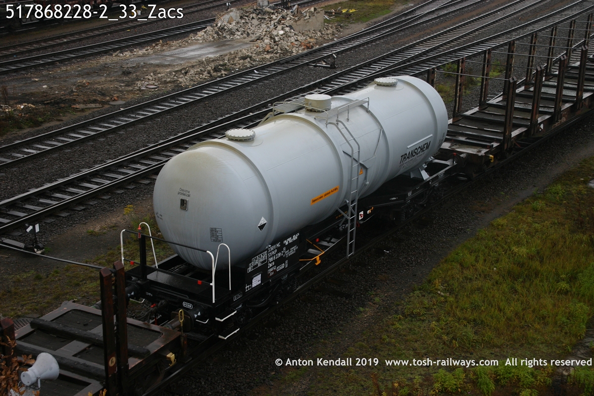 517868228-2_33_Zacs.jpg